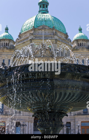 Fontaine et Édifice de l'Assemblée législative de l'île de Vancouver, BC Victoria 'Canada' Banque D'Images