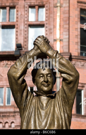 La statue de bronze de Brian Clough OBE Banque D'Images