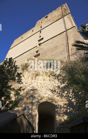 Baia Château Aragonese l'entrée du musée archéologique de la Campanie en Italie du Sud Champs Phlégréens Banque D'Images