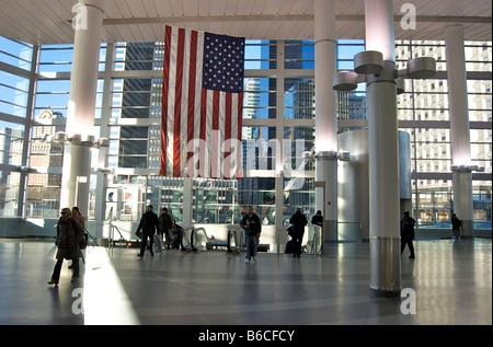 Vue à l'intérieur de Staten Island Ferry Terminal Whitehall dans Lower Manhattan New York (pour un usage éditorial uniquement) Banque D'Images