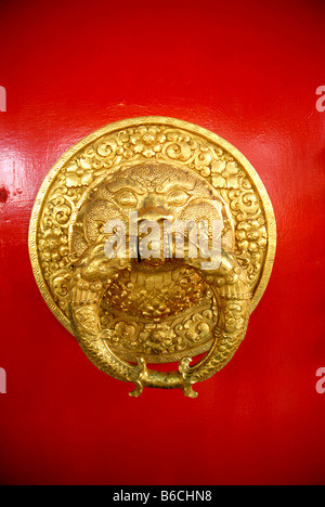 GOLDEN temple bouddhiste à BYLAKUPPE COORG KARNATAKA Banque D'Images