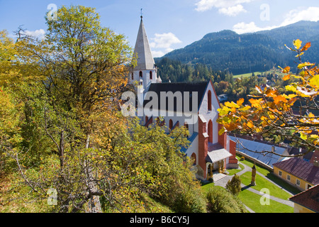 Portrait de l'église de la ville, Église Stadtpfarrkirche, Murau, Styrie, Autriche Banque D'Images