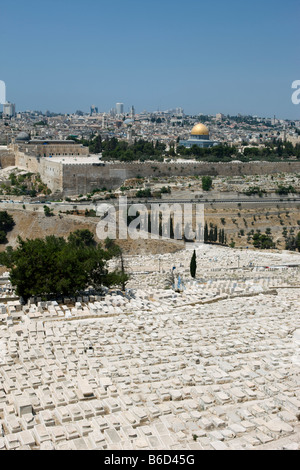 Cimetière juif SUR LE MONT DES OLIVIERS VIEILLE VILLE JÉRUSALEM ISRAËL Banque D'Images