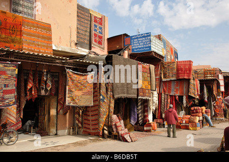 Les tapis à vendre à Marrakech, Maroc Banque D'Images