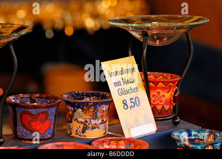 Motifs d'un marché de Noël dans une ville allemande Banque D'Images