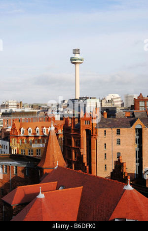 Saint John's Beacon, Radio City tower vue de niveau sur le toit près de Paradise Street à Liverpool. Banque D'Images