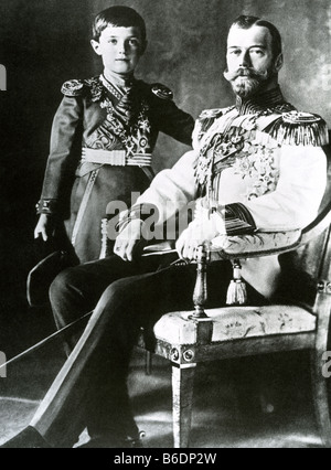 Le tsar Nicolas II et son fils le tsarévitch Alexis Banque D'Images