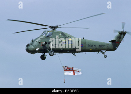 La Marine royale Westland Wesex hélicoptère volant à Biggin Hill Airshow Banque D'Images
