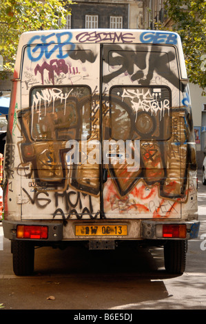 Vaporisé sur Graffiti bus, Marseille, France, Europe Banque D'Images