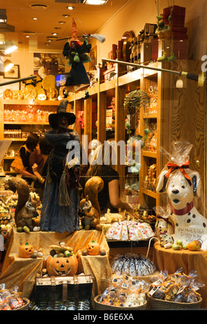 Sweet Shop Thorntons Arcade Leeds West Yorkshire Angleterre Banque D'Images