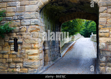 Gate House et Bridge Angleterre Northumberland Warkworth Banque D'Images