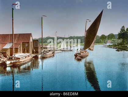 Wherry quitter le port, England, UK vers 1899 - soigneusement restaurées, re-master réparé et de couleurs améliorée pour son état d'origine. Banque D'Images