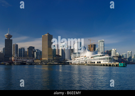 Canada Place et Vancouver Waterfront avec Harbour Centre et Seabus Terminal ferry de Burrard Inlet Banque D'Images