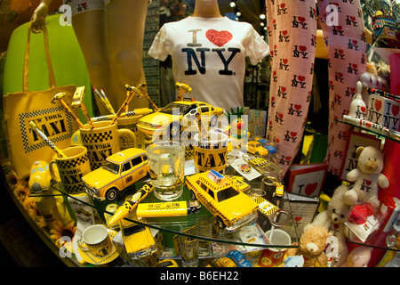USA, New York, Manhattan, magasin de souvenirs Banque D'Images