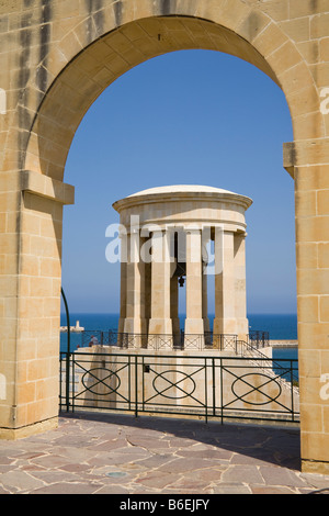 Bell siège monument, World War II Memorial, Barracca Gardens, La Valette, Malte Banque D'Images