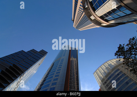 Gratte-ciel en face d'un ciel bleu, Sydney, New South Wales, Australia Banque D'Images