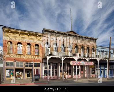 Bâtiments historiques en hiver à C Street à Virginia City NEVADA USA Banque D'Images