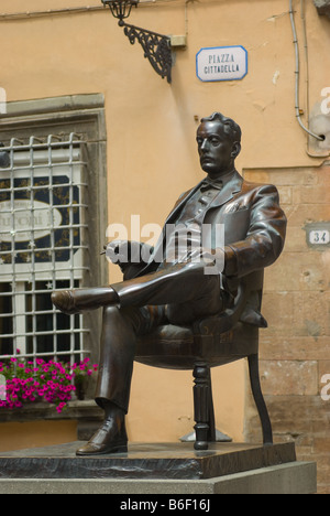 Monument de Giacomo Puccini à Lucca, Toscane, Italie, Europe Banque D'Images