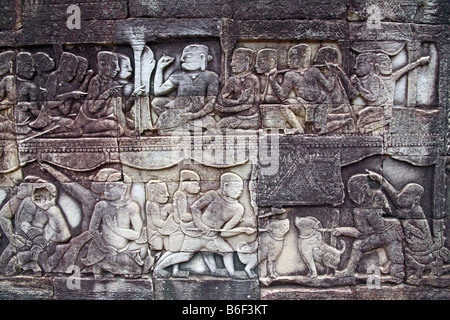 Bas-relief à l'intérieur du temple Bayon, Angkor Thom, Angkor Wat, au Cambodge Banque D'Images