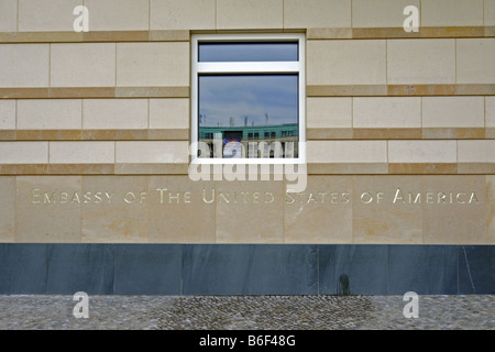 De lettrage Ambassade des États-Unis sur la Pariser Platz, Berlin, Allemagne Banque D'Images