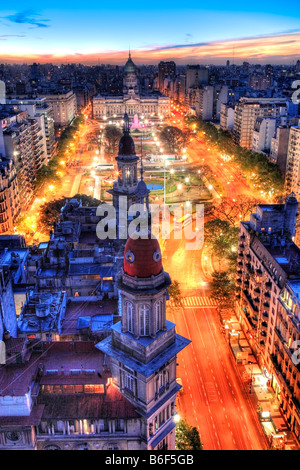 Congrès national et deux "place du Congrès" jardin. Vue aérienne. Buenos Aires, Argentine, Amérique du Sud. Banque D'Images