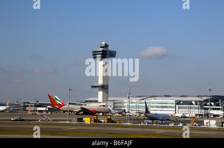 JFK Airport New York Nord USA tour de contrôle et de circulation d'avions Banque D'Images