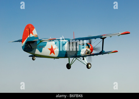 Russe légendaire avion de combat multi-usage et à deux étages, plus grand avion au monde, l'Antonov An-2 Banque D'Images