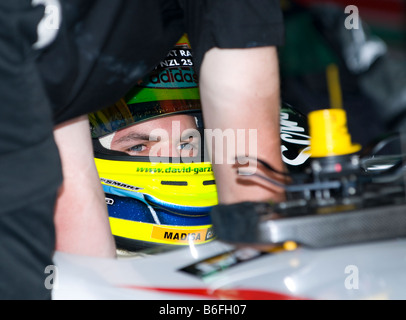 A1 driver David Garza d'une équipe1 Le Mexique est assis dans le cockpit de sa voiture à l'A1GP World Cup of Motorsport à Sepang en Malaisie Banque D'Images