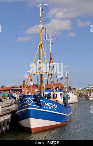 Pêche à la faucheuse en Maasholm Harbour, côte de la mer Baltique, Schleimuendung ou Estuaire Schlei, Schleswig-Holstein, Allemagne, Europe Banque D'Images