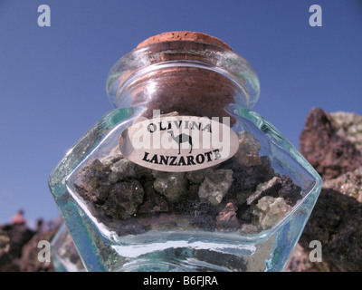 L'olivine, pierre semi-précieuse, peut être trouvé sur la plage d'El Golfo, Lanzarote, Canary Islands, Spain, Europe Banque D'Images
