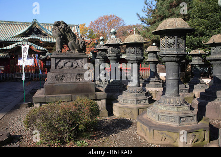 Japon Tokyo Ueno Toshogu lanternes Banque D'Images