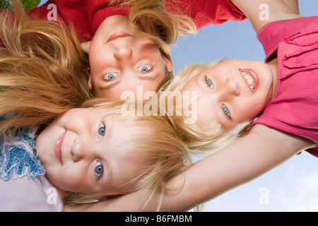 Trois sœurs, 5 ans, 13 et 7 ans Banque D'Images