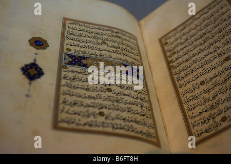 Livre Ancien de Qur'an Banque D'Images