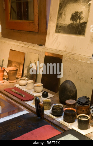 Pays-bas Noord Holland Rembrandthuis d'Amsterdam Le Musée de la maison de Rembrandt copie de pigments utilisés par Rembrandt dans son atelier Banque D'Images