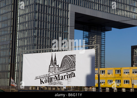 La Kranhaus (crane House), un prestigieux développement bureau à côté du Rhin, Cologne, Rhénanie du Nord-Westphalie, Allemagne. Banque D'Images