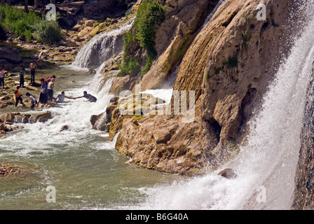 Cascade de Muradiye (AKA Bendimahi) près du village de Degerbilir dans la région de Van Banque D'Images