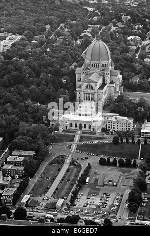 Vue aérienne au-dessus de l'Oratoire Saint-Joseph du Mont-Royal Oratoire Saint-Joseph du Mont-Royal Québec Canada Banque D'Images
