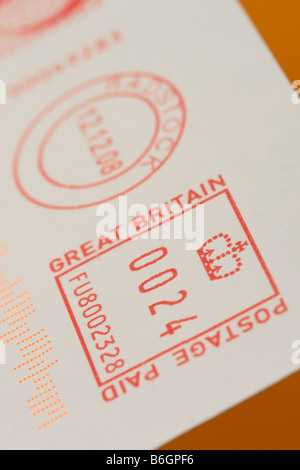 Service postal Royal Mail stamp enveloppe lettre frank et la livraison Banque D'Images