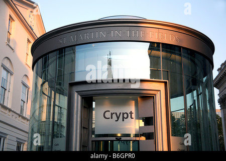 Nouvelle entrée de crypt opf St Martin dans l'église de champs, Londres Banque D'Images