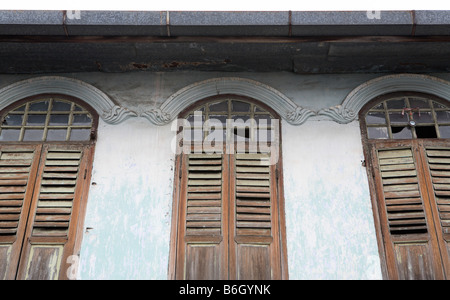 Les fenêtres des maisons d'avant-guerre, Seremban, Malaisie Banque D'Images