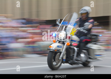 Policier sur une moto Calgary Alberta Canada Banque D'Images