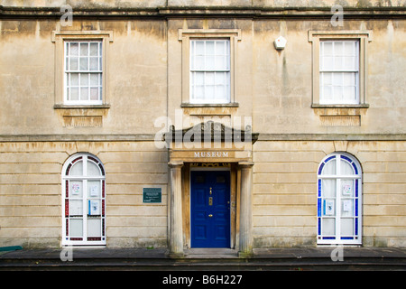 Le Swindon Museum et galerie d'Art en vieille ville de Bath Road, Swindon Wiltshire England UK Banque D'Images