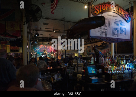 Musique live en Sloppy Joe's Saloon, Duval Street dans la vieille ville, Key West, Florida Keys, USA Banque D'Images