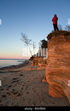 Scenic de coucher du soleil à côte de la mer Baltique Veczemju falaises Vidzeme Lettonie Europe Banque D'Images