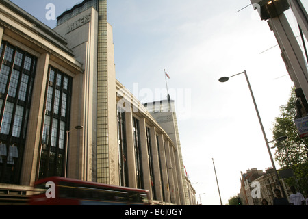 Le Barkers building sur High Street Kensington, Londres. Banque D'Images