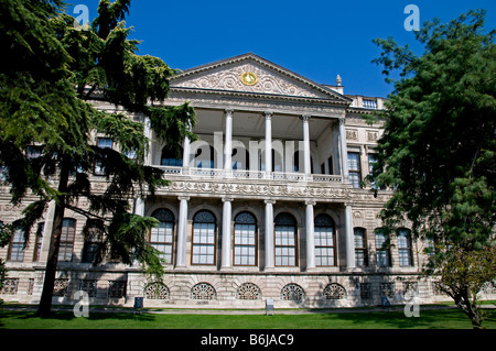 Le Palais de Dolmabahçe Sarayi Bosphore Sultan Ottoman Abdulmecid Ataturk Banque D'Images