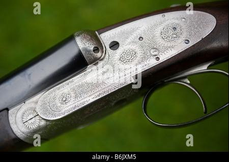 L'Angleterre. Une belle côte à côte 12 fusil alésage armuriers anglais faite par le premier ministre James Purdey & Sons Banque D'Images