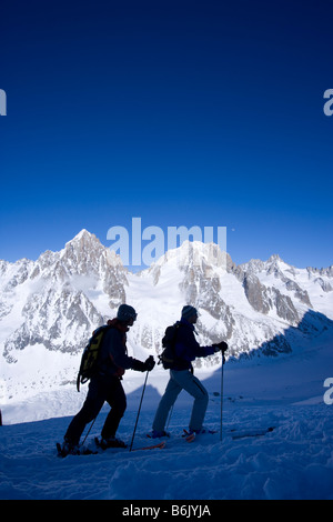 Skieurs sur le glacier d'Argentière, Chamonix, France Banque D'Images