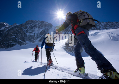 Ski de randonnée sur le glacier d'Argentière, Chamonix, France Banque D'Images