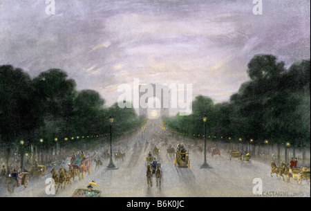 Champs-elysées au crépuscule près de l'Arc de Triomphe, Paris 1890. La main, d'une illustration de demi-teinte Banque D'Images